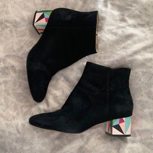 Katy Perry black suede Geoprint shoe boots size 9 1/2